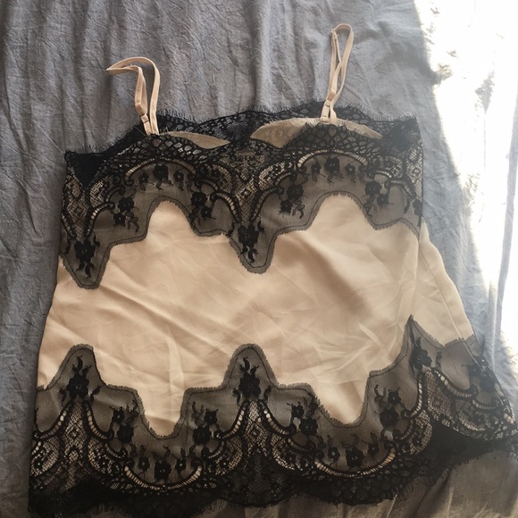 White lace top - Picture 2 of 2